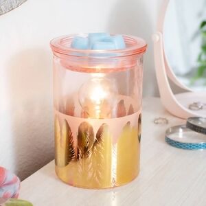 New in Box Scentsy Fabulous Feather Warmer